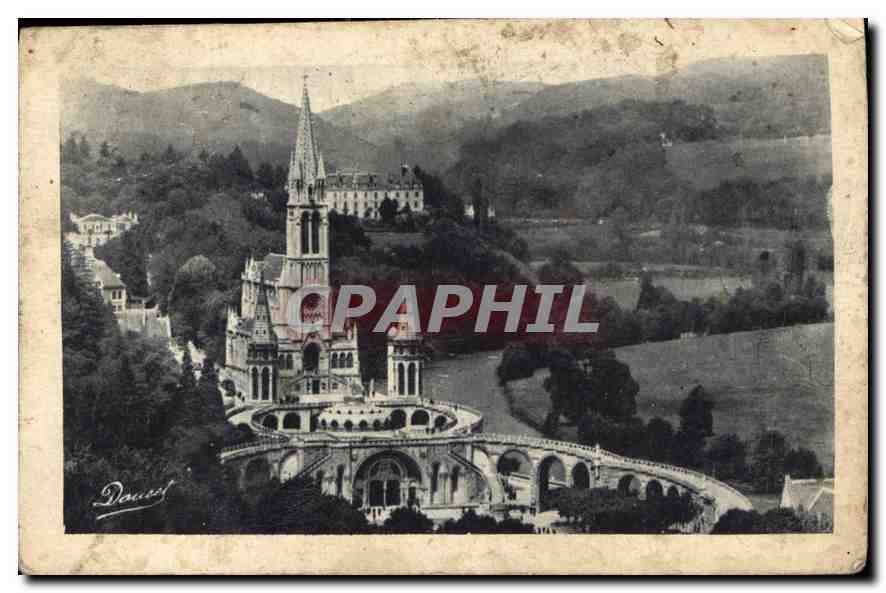 CPA Lourdes La Basilique vue de Rade 
