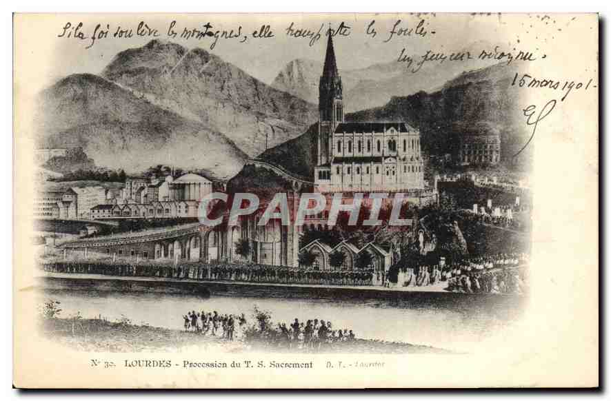 CPA Lourdes Procession du T S Sacrement 