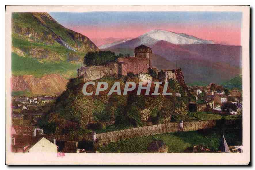 CPA Lourdes H P Le Chateau Fort 