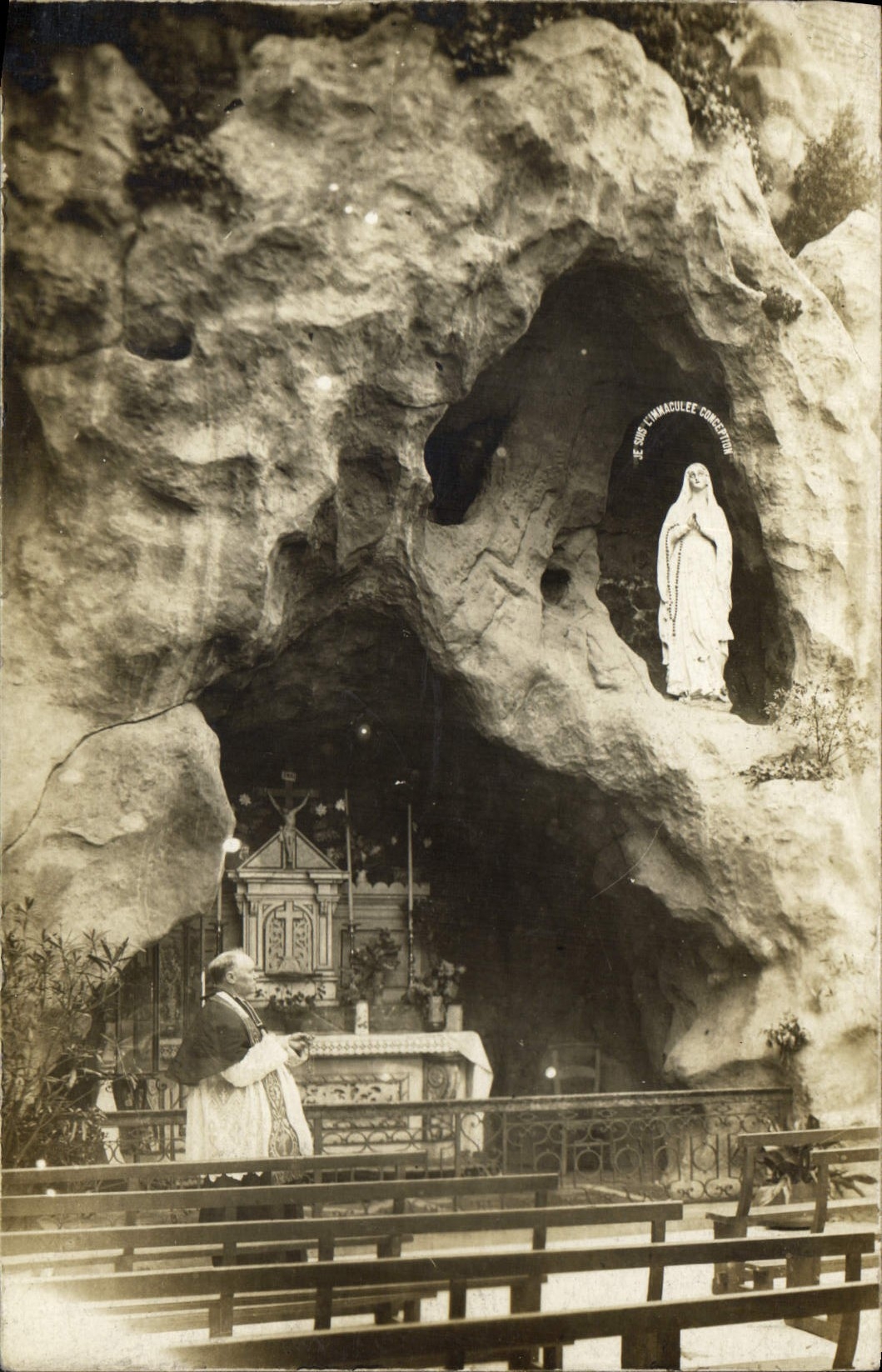CPA Lourdes Vierge