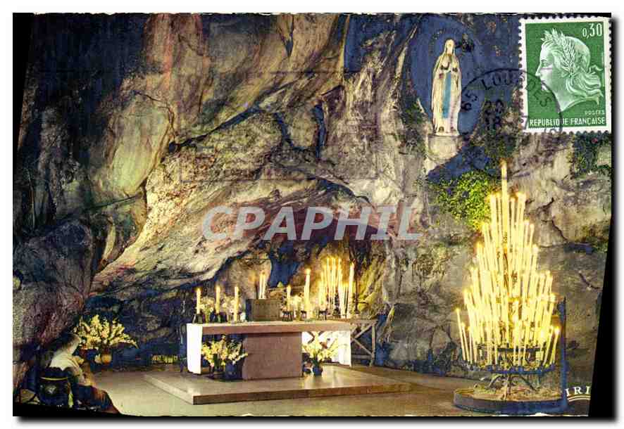 CPA Lourdes La Grotte Miraculeuse 