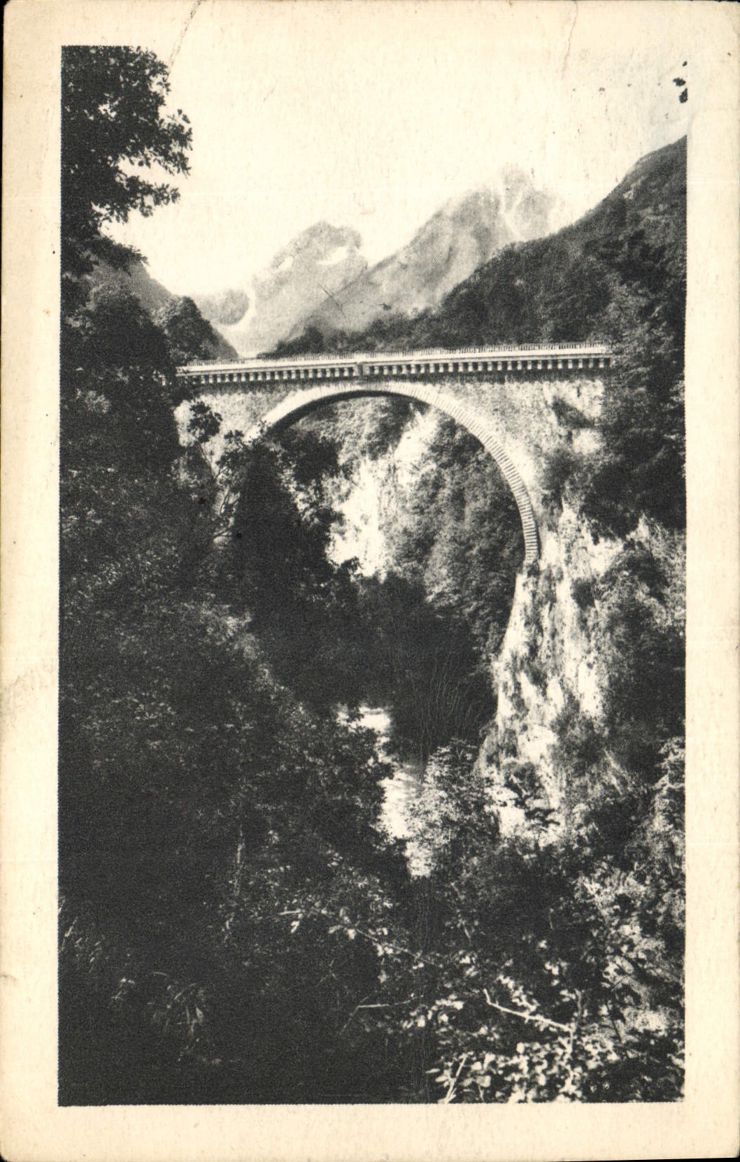 Le Pont Napoléon — Saint-Sauveur — Édit. du Palais du Rosaire, Lourdes