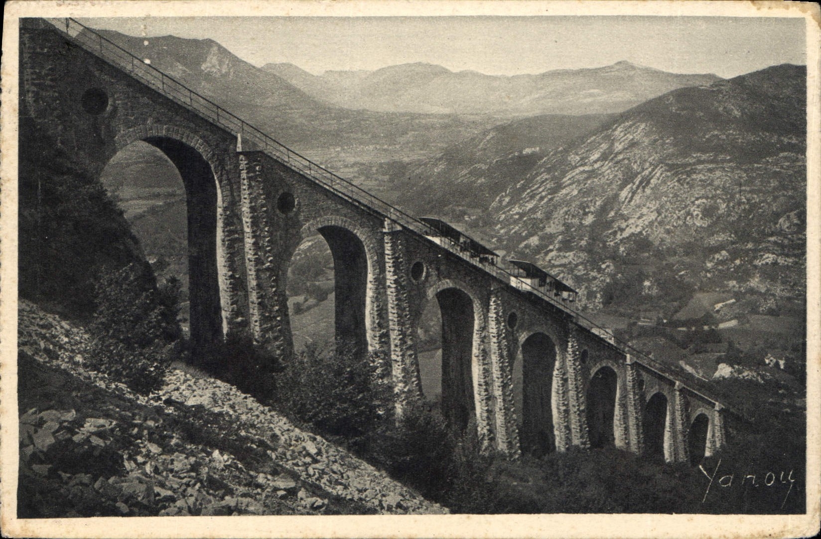 CPA Lourdes Funiculaire du pic du Jer le Viaduc 