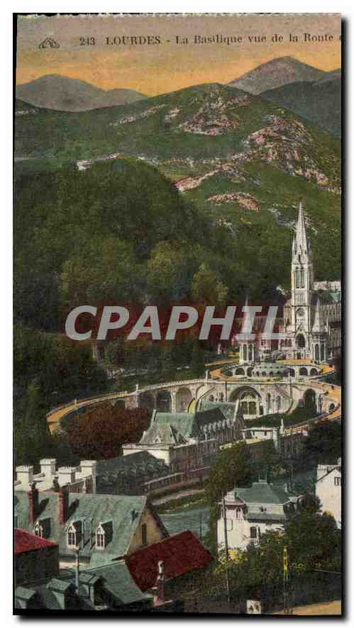 CPA Lourdes La Basilique vue de la Route 