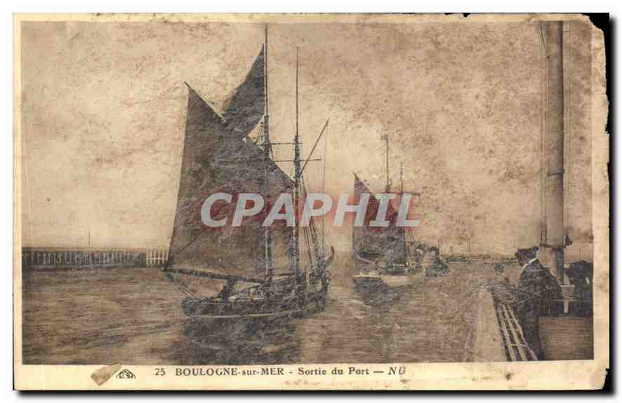 Boulogne-sur-Mer — Sortie du Port — NG