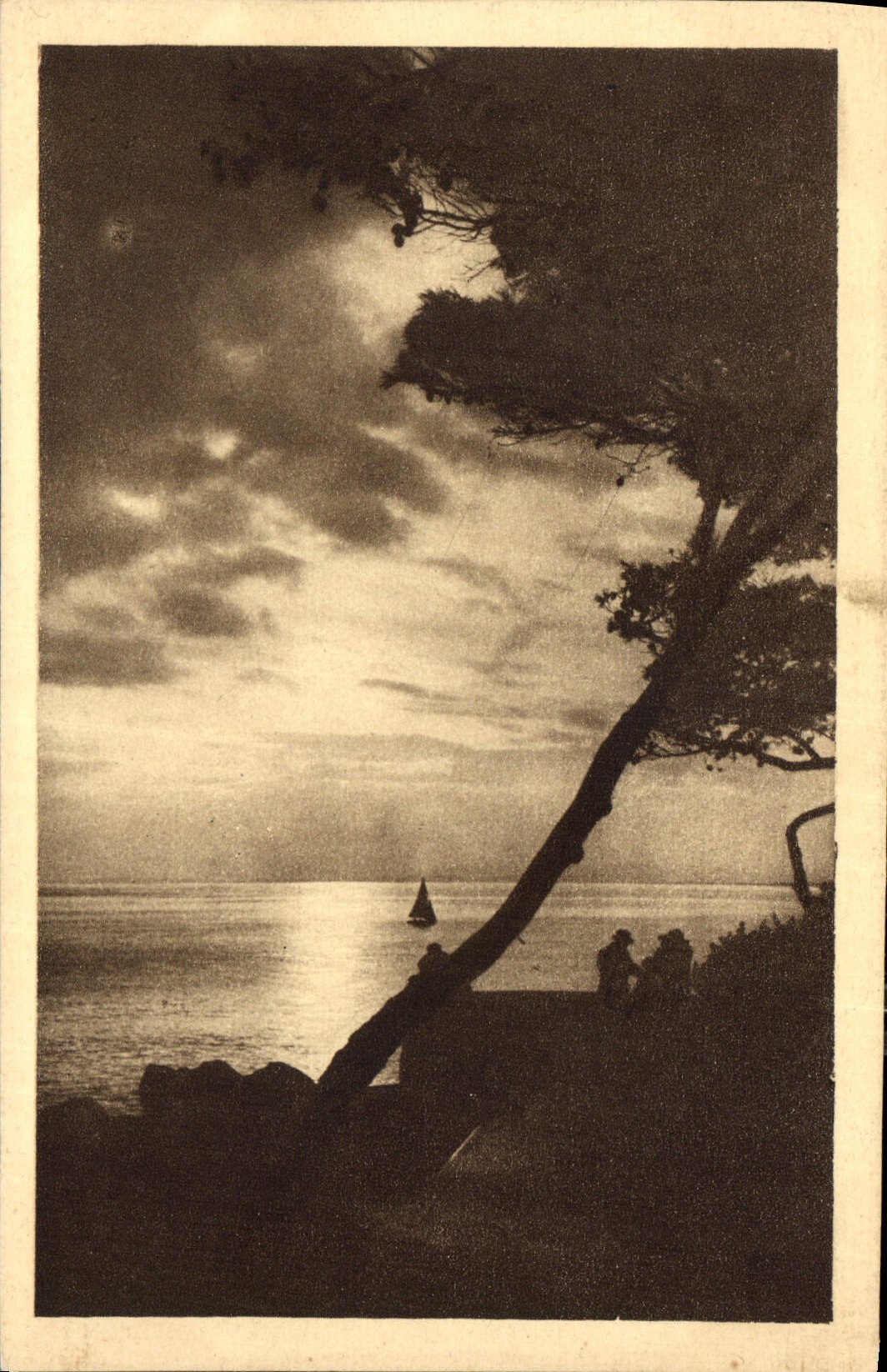 Coucher de soleil sur la Côte d'Azur — Collection 'La Côte d'Azur' — Éditeur : N. Mello