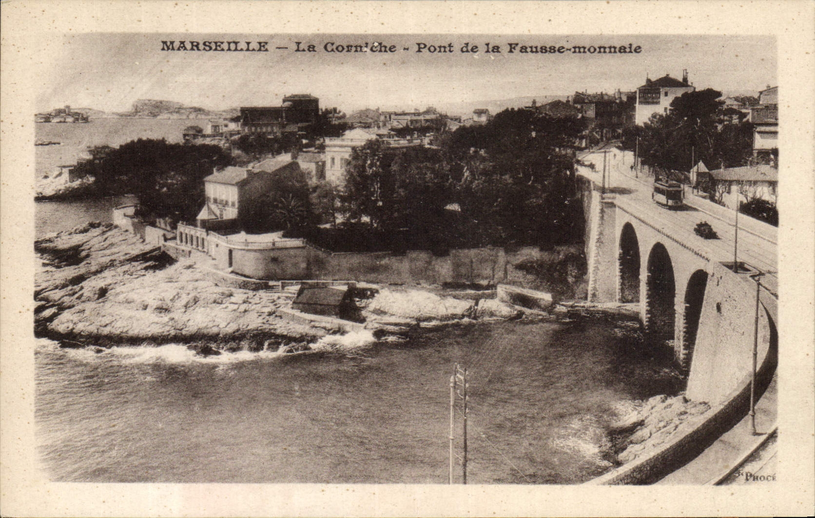 CPA Marseille la Corniche Pont de la Fausse Monnale 