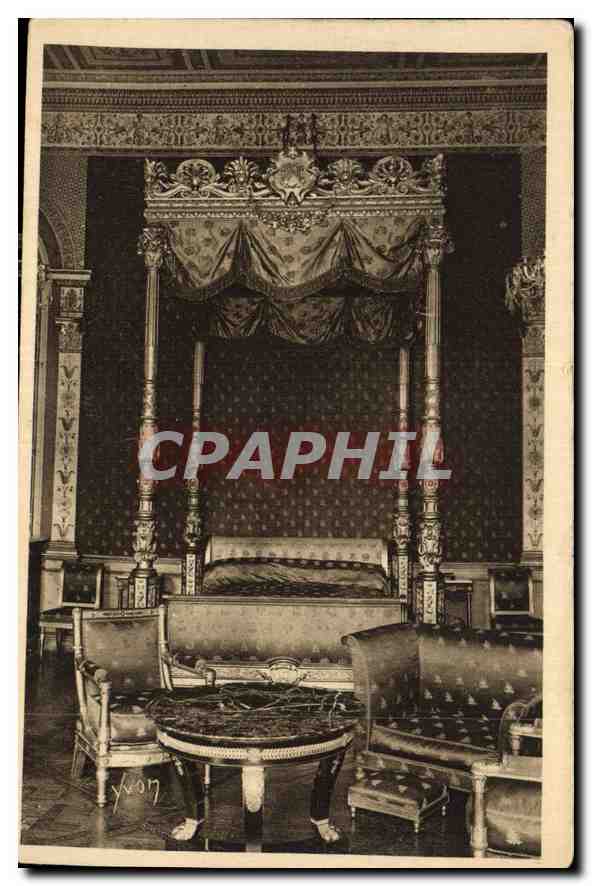 CPA La Douce France Chateau de Compiegne Le Lit des Imperatries 
