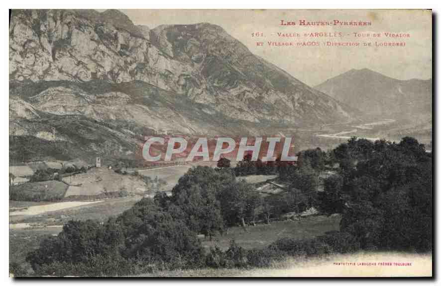 CPA Les Hautes Pyrenees Vallee d'Argeles Tour de Vidalos et village d'Agos Direction de Lourdes