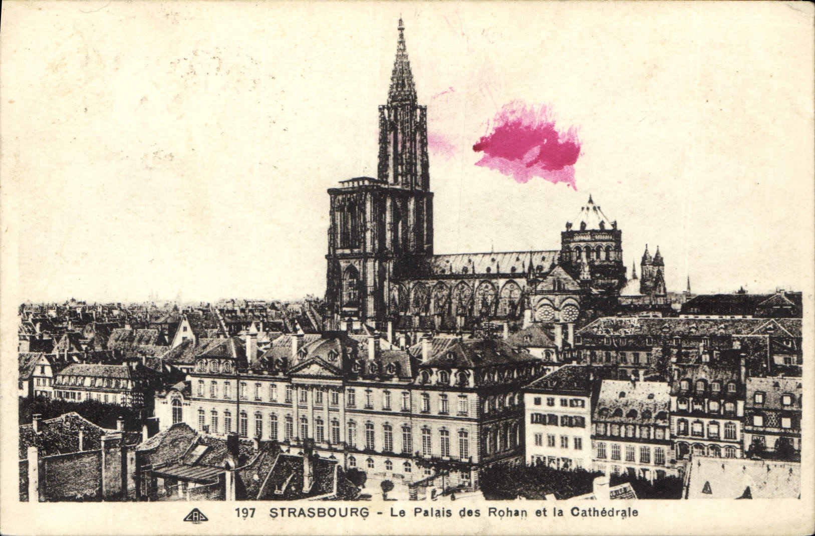CPA Strasbourg Le Palais des Rohanet la Cathedrale 
