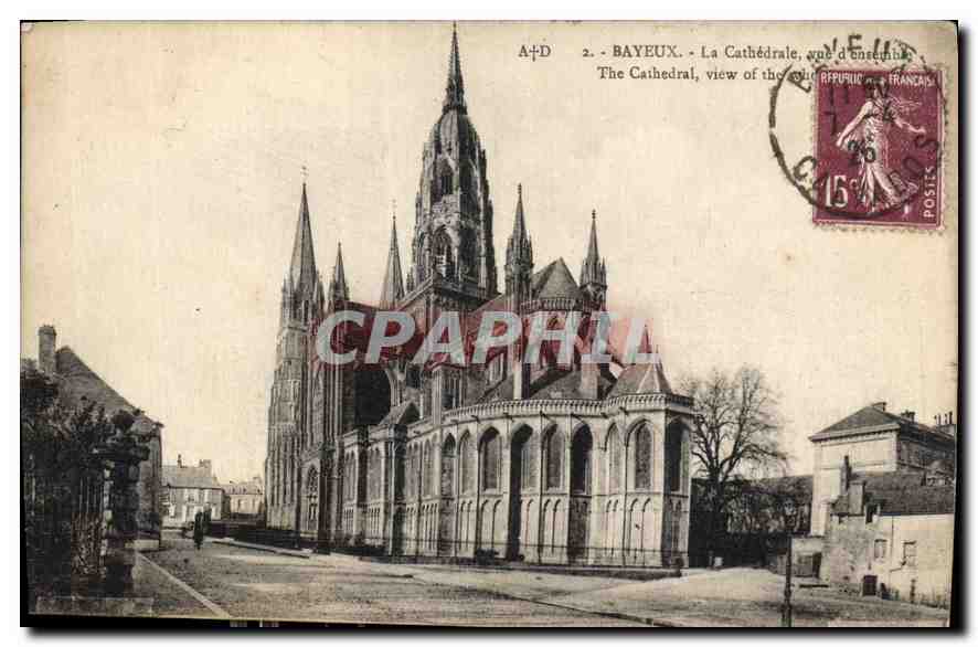 CPA Bayeux La Cathedrale vue d'ensemble 