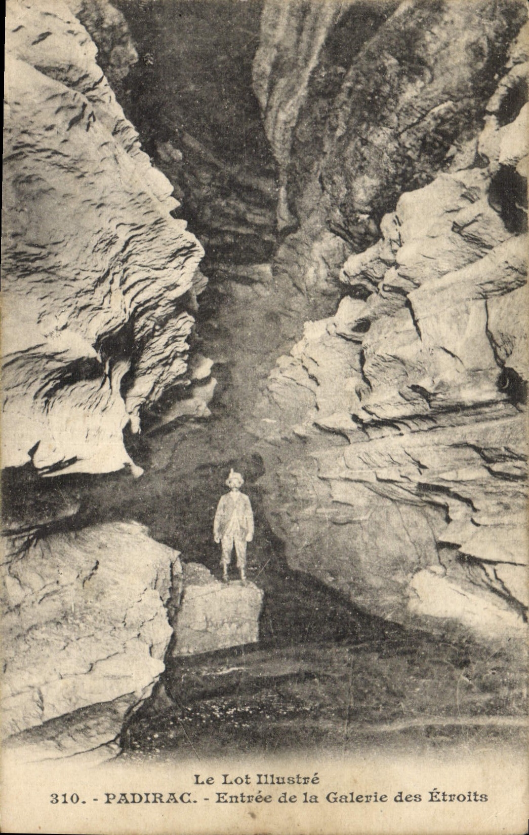 Padirac — Entrée de la Galerie des Étroits — Le Lot Illustré, n° 310
