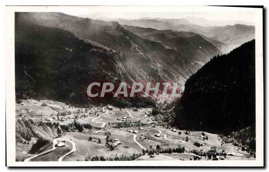 CPA Col des Aravis La Route vers la Glettaz et la Vallee de l'Arondine 