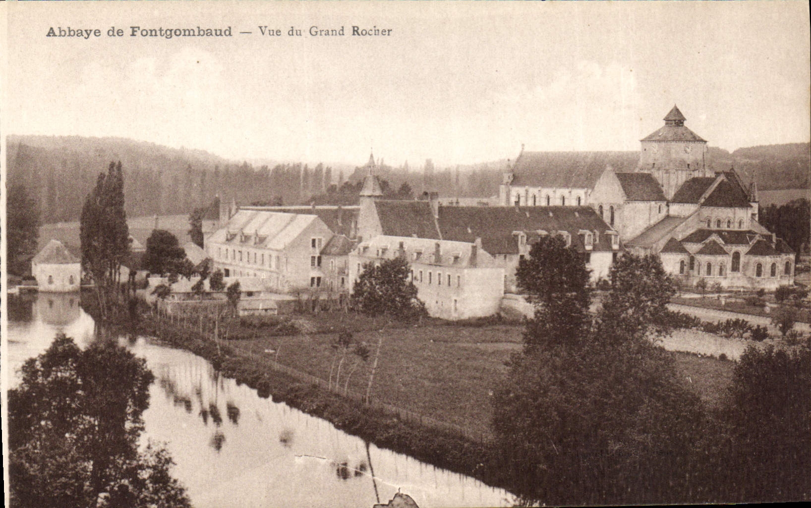 CPA Abbaye de Fontgombaud Vue du Grand Rocher 