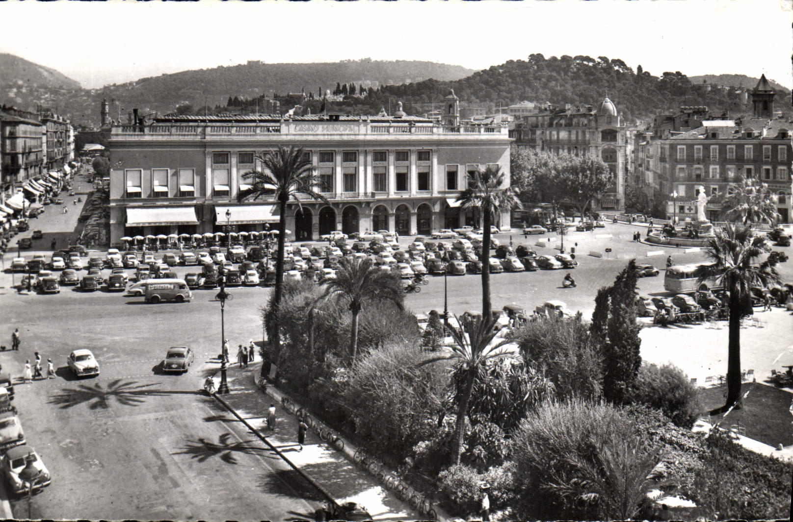 CPA La Cote D'Azur Nice La Place Massena 