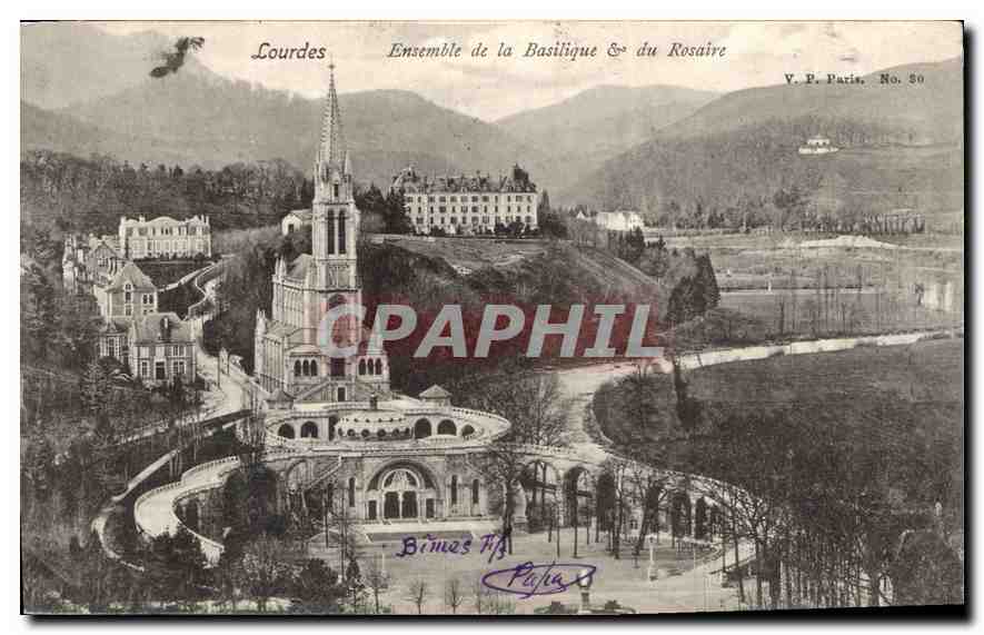 CPA Lourdes Ensemble de la Basilique et du Rosaire 