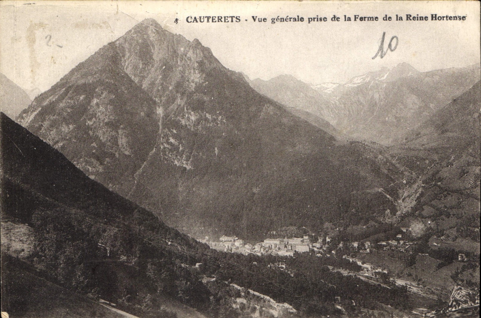Cauterets - Vue générale prise de la Ferme de la Reine Hortense