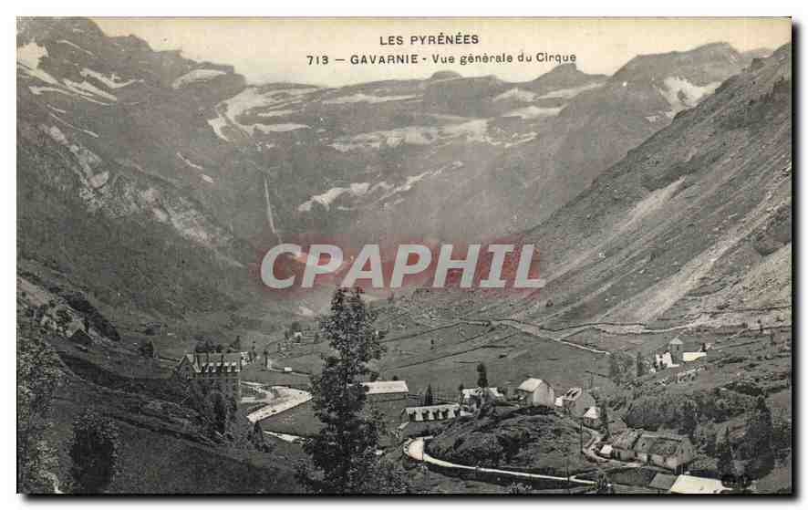 CPA Les Pyrenees Gavarnie vue generale du Cirque 