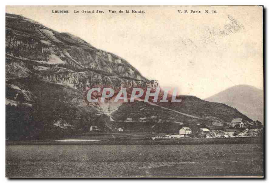 CPA Lourdes le Grand Jer vue de la Route 
