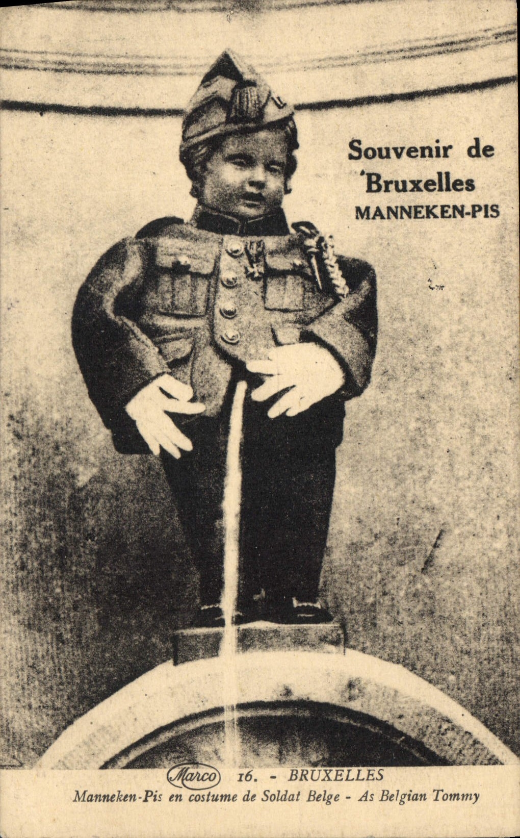 CPA Souvenir de Bruxelles Manneken Pis en costume de Soldat Belge 