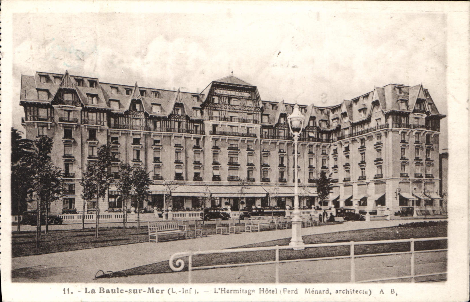 CPA La Baule sur Mer L Inf l'Hermitage hotel Ferd Menard architecte 