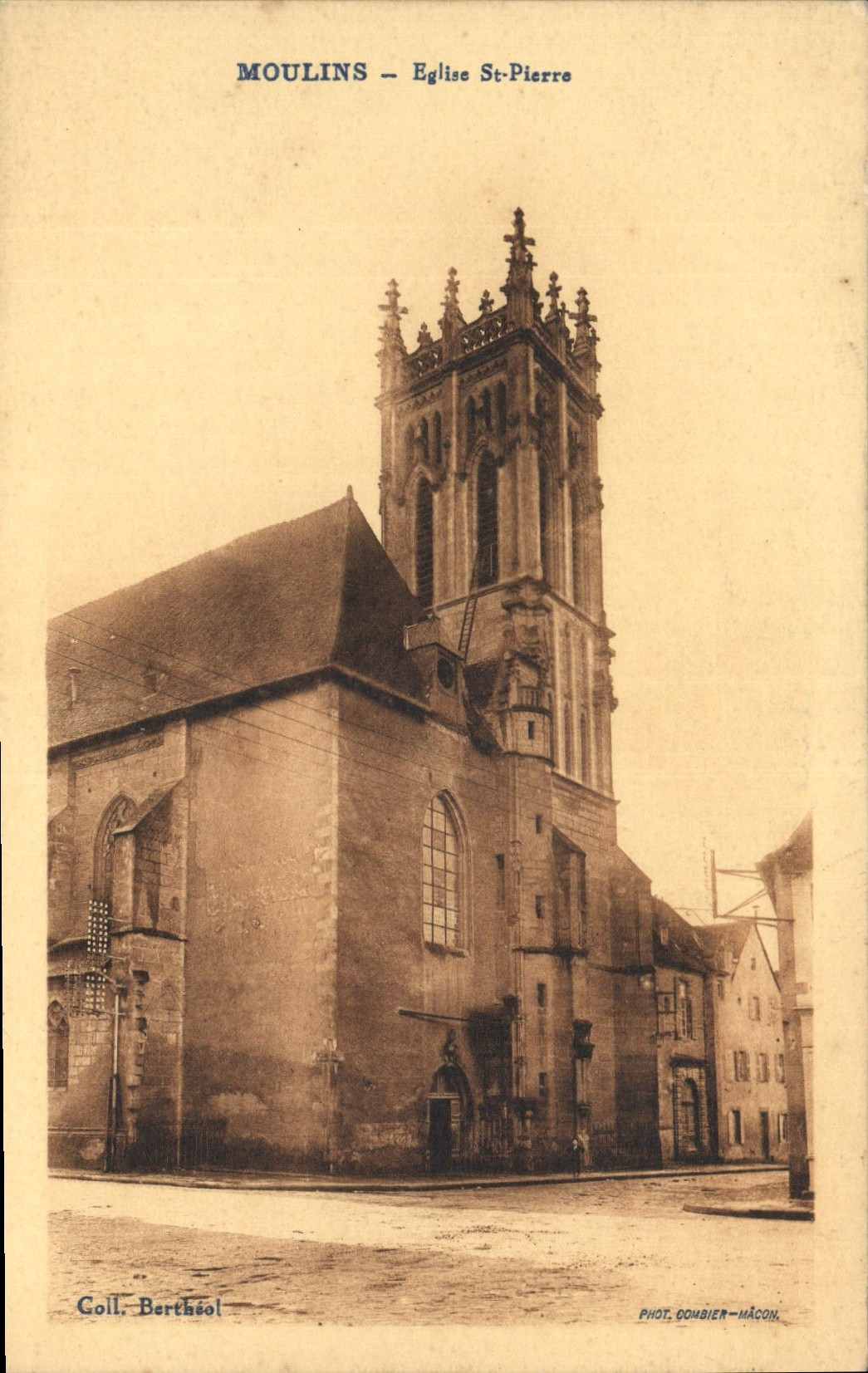 CPA Moulins Eglise St Pierre 