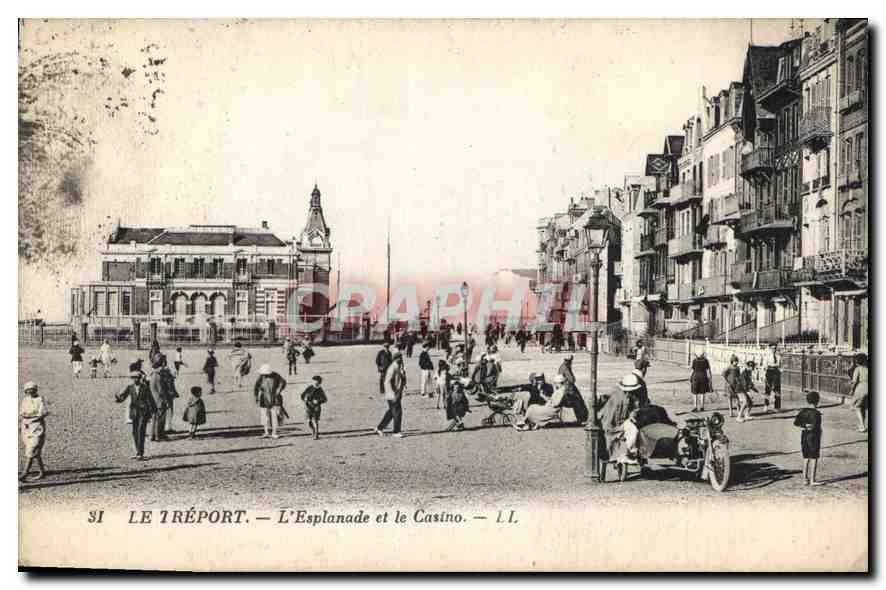 CPA Le Treport l'Esplanade et le Casino  side-car Moto