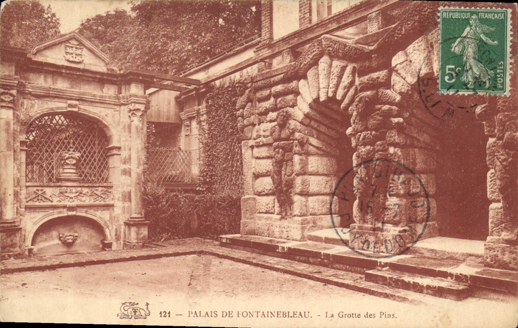 Palais de Fontainebleau — La Grotte des Pins — n°124