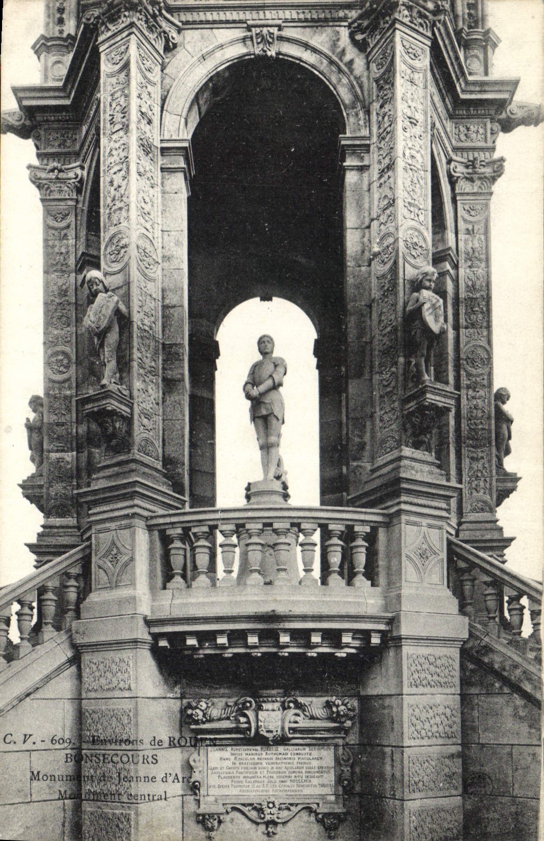 CPA Environs de Rouen Bonsecours Monument de Jeanne d'Arc 