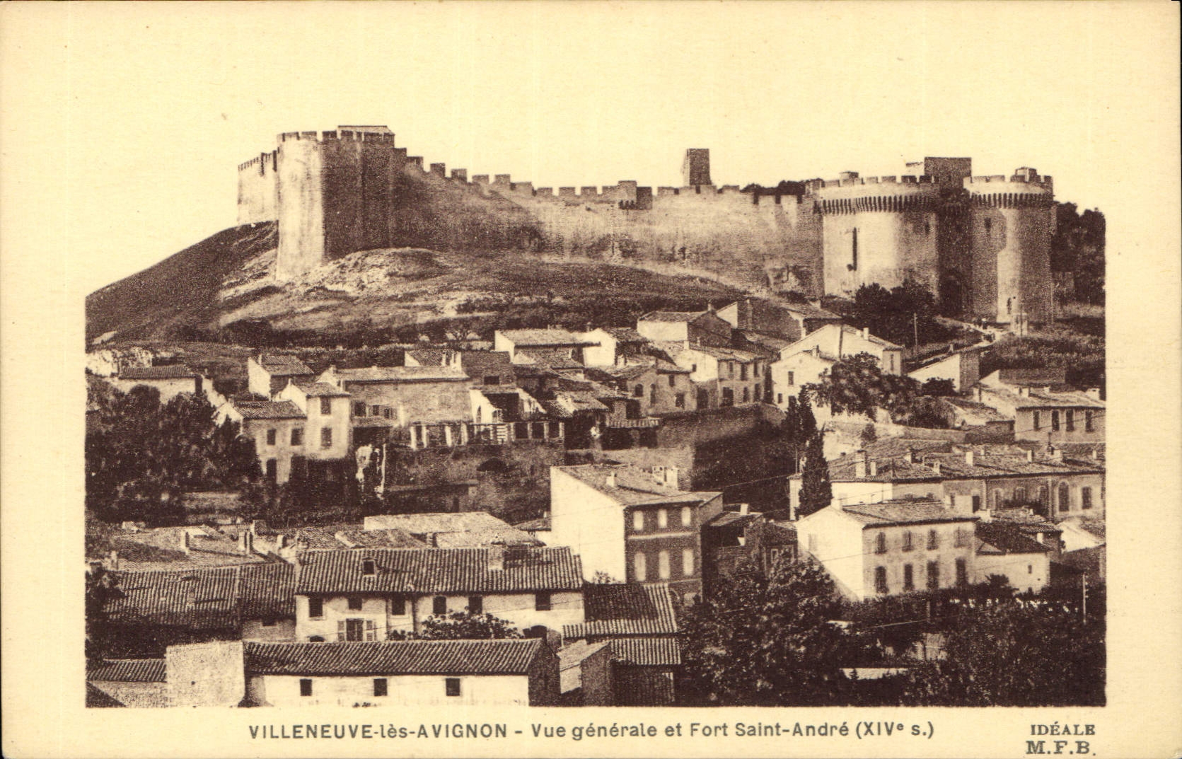 CPA Villeneuve les Avignon vue generale et Fort Saint Andre XIV S 