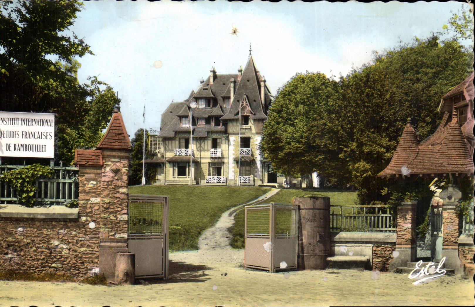Institut International d'Études Françaises de Rambouillet — Château du Vieux Moulin — Éditeur Estel