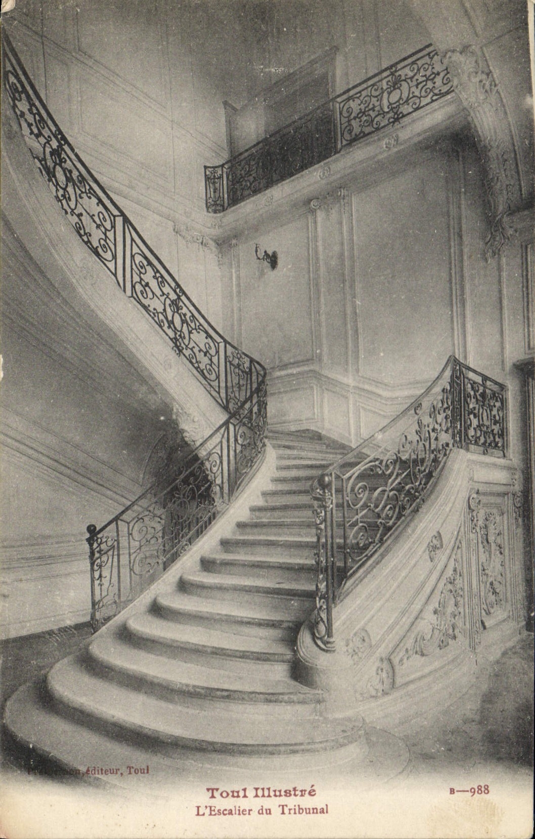 L'Escalier du Tribunal — Toul — Éditeur Toul, n° B-988