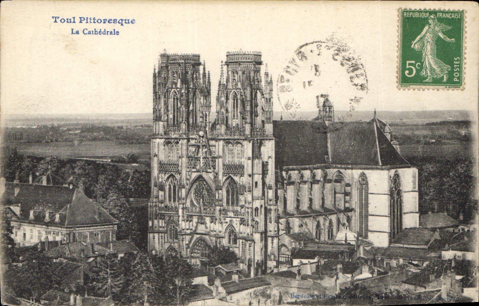CPA Toul Pittoresque la Cathedrale 