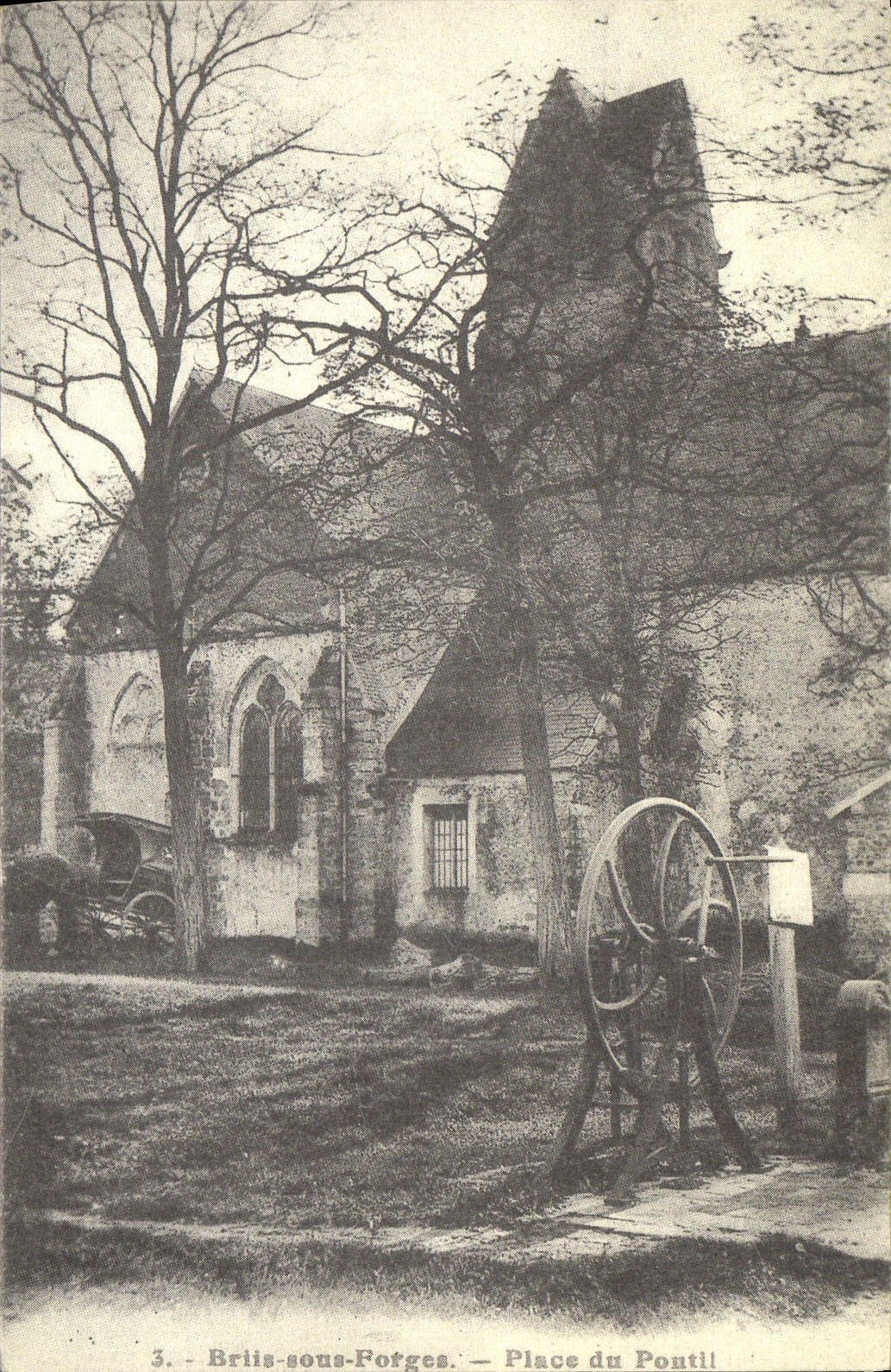 REPRO Briis sous Forges Place du Pontil 