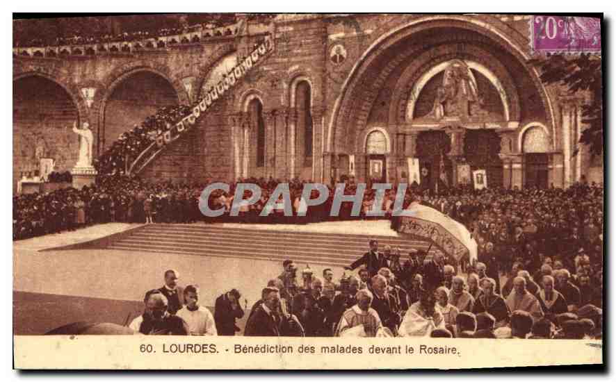 CPA Lourdes Benediction des malades devant le Rosaire 