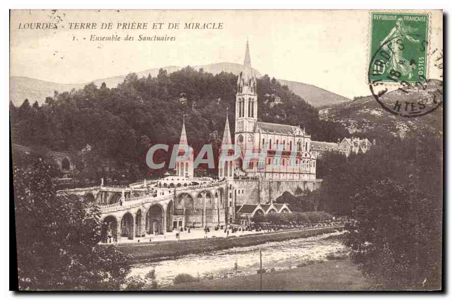 CPA Lourdes Terre de Priere et de Miracle Ensemble des Sanctuaires 