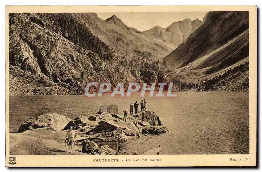 CPA Cauterets Le Lac de Gaube 