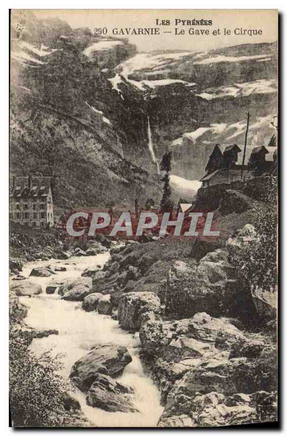 CPA Les Pyrenees Gavarnie Le Gave et le Cirque 