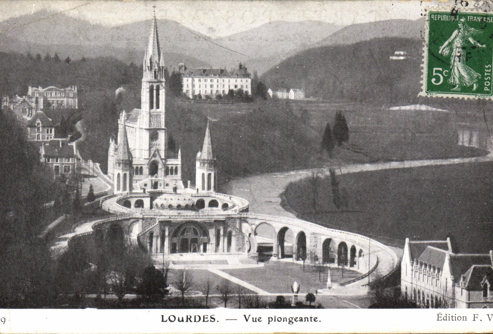 CPA Lourdes Vue plongeante 