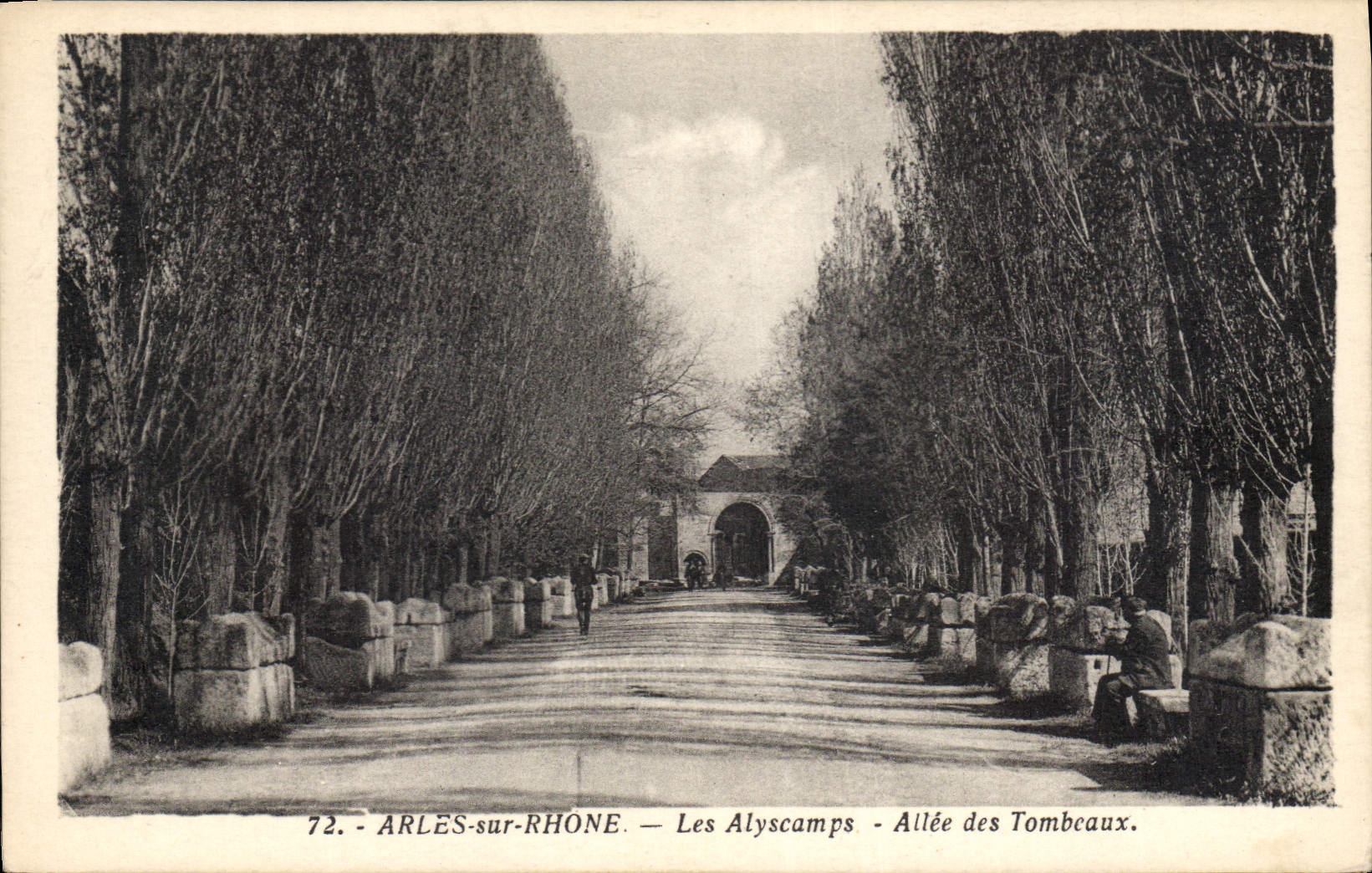 Arles-sur-Rhône — Les Alyscamps — Alley of Tombs