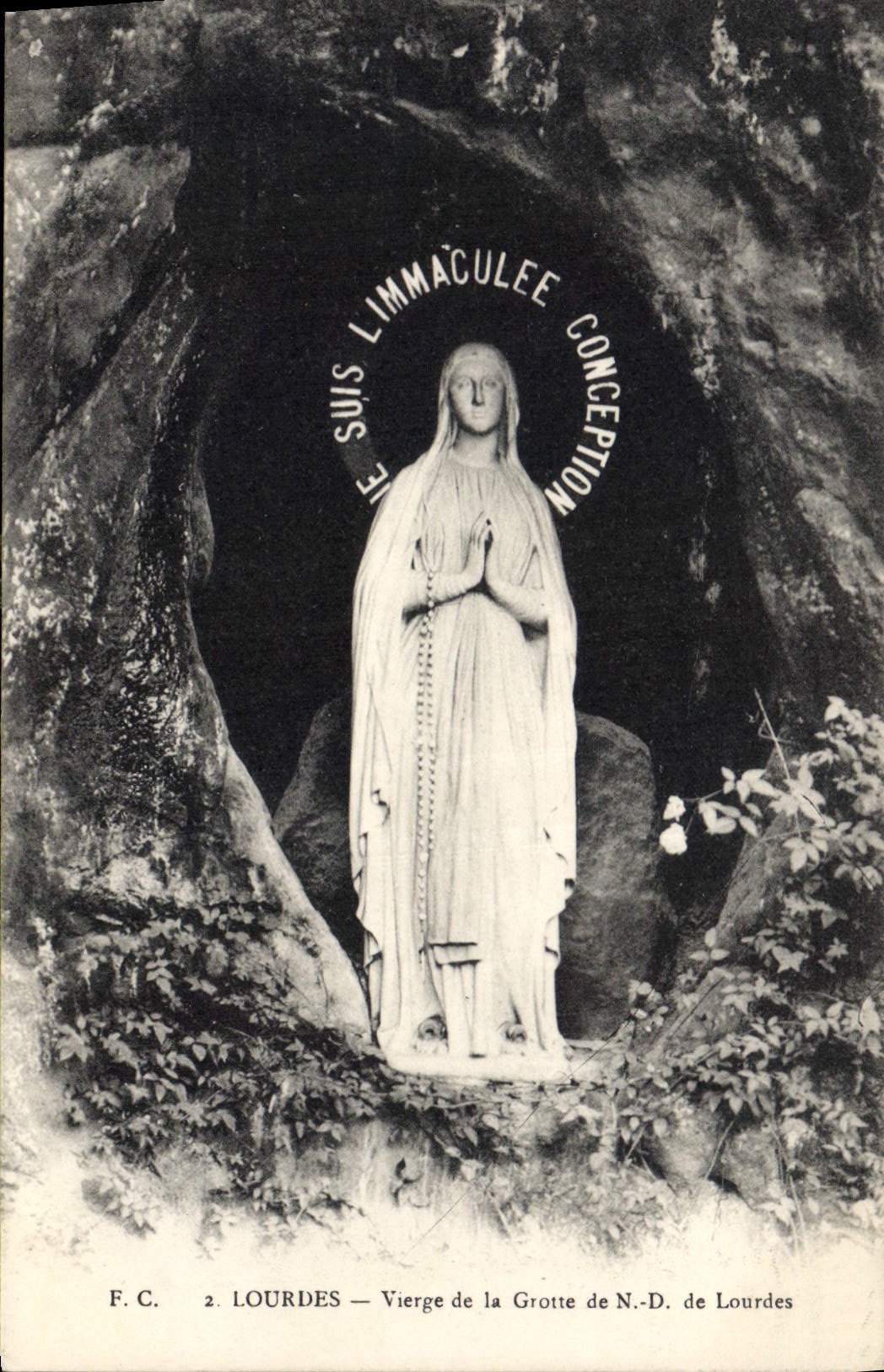 CPA Lourdes Vierge de la Grotte de N D de Lourdes 