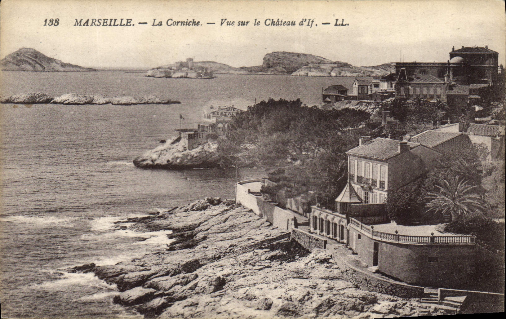 CPA Marseille La Corniche vue sur le Chateau d'If 