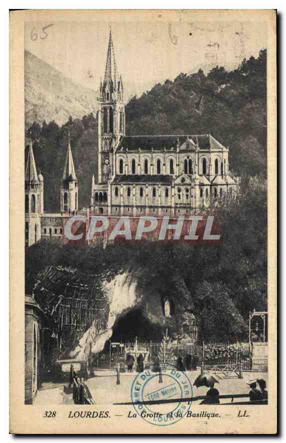 CPA Lourdes La Grotte et la Basilique 