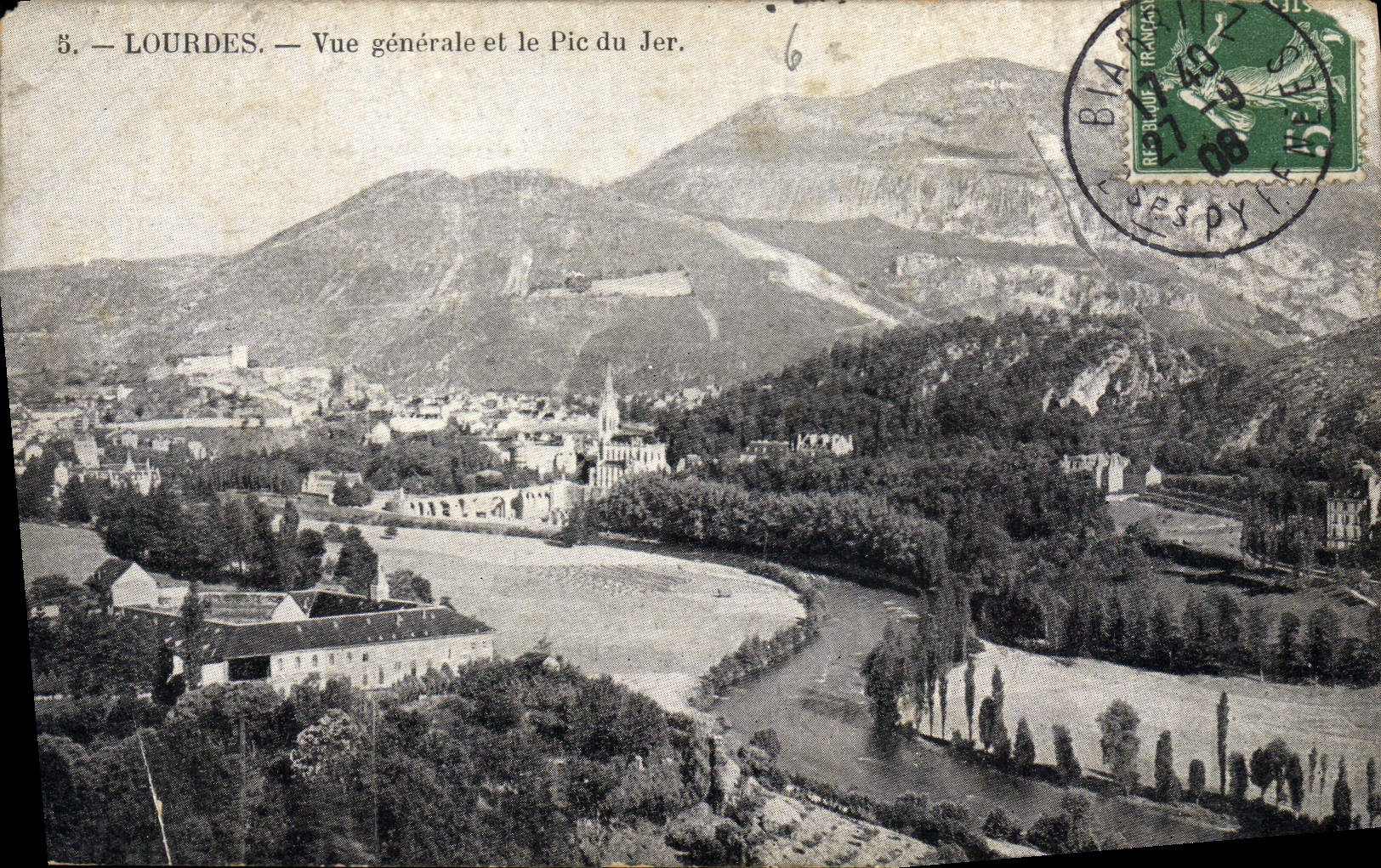 CPA Lourdes vue generale et le Pic du Jer 