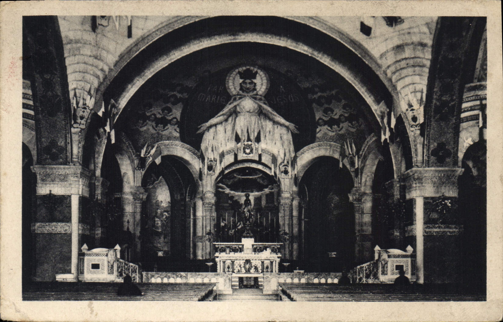 CPA Lourdes Eglise du Rosaire le Maitre Autel 