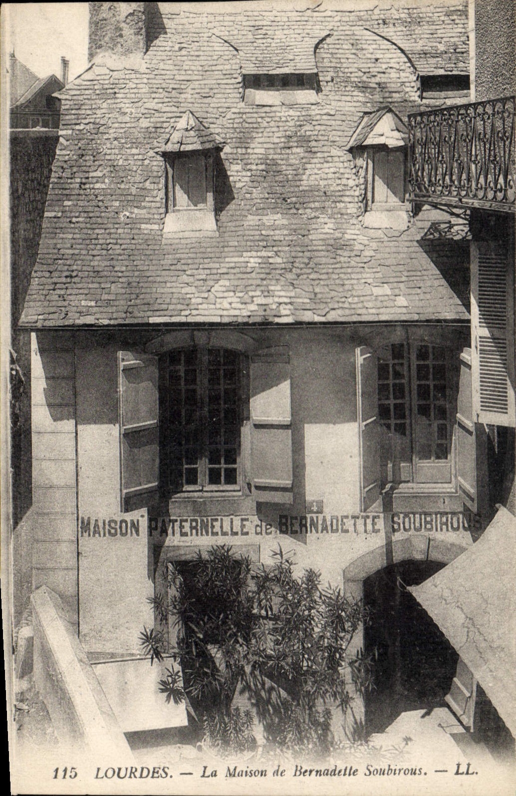 CPA Lourdes la Maison de Bernadette Soubirous 