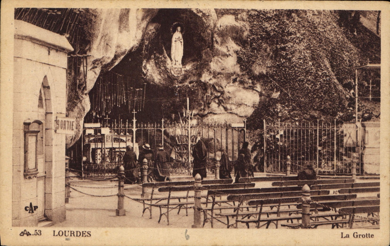 CPA Lourdes la Grotte 