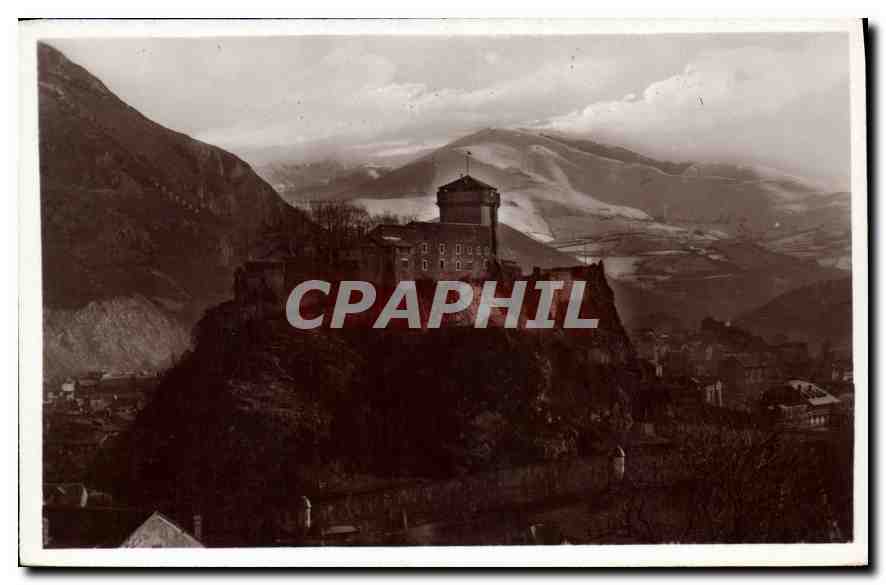 CPA Lourdes le Chateau Fort 