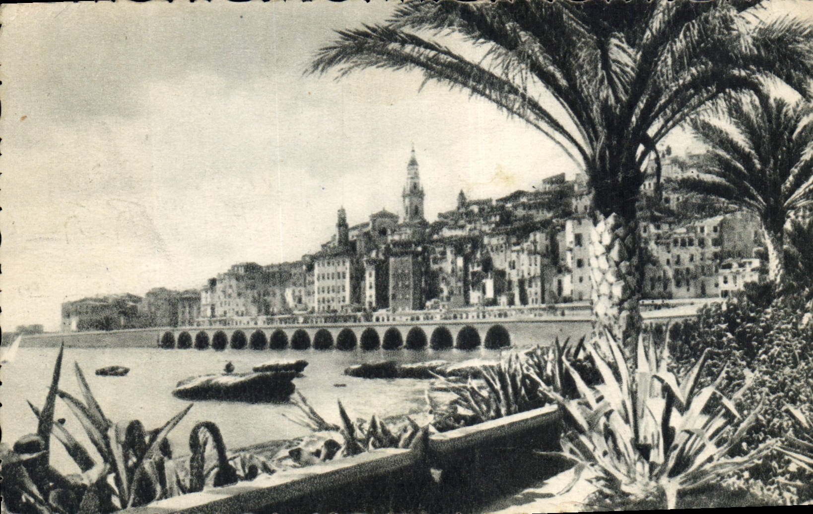 Menton — Ansicht des Hafens und des alten Hafens mit Brücke — L. GLETTA et Cie, Menton
