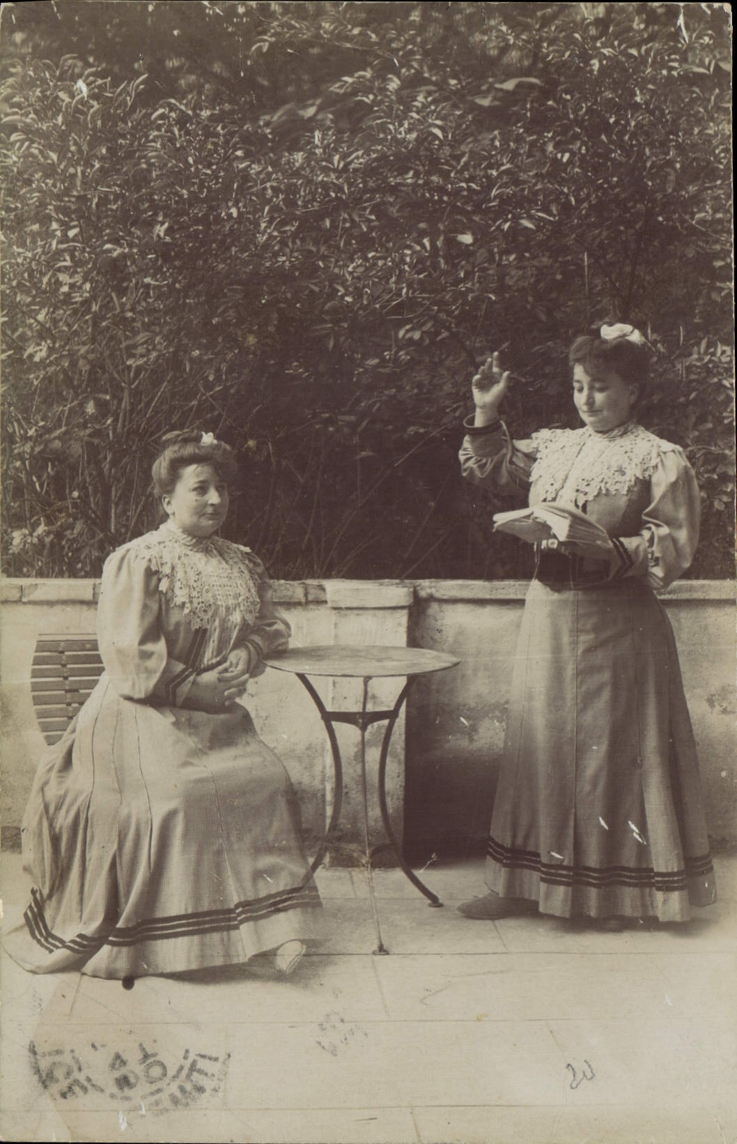 CARTE PHOTO Femmes